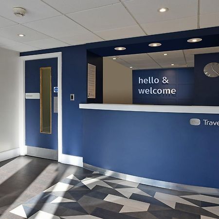 Travelodge Thame Eksteriør billede